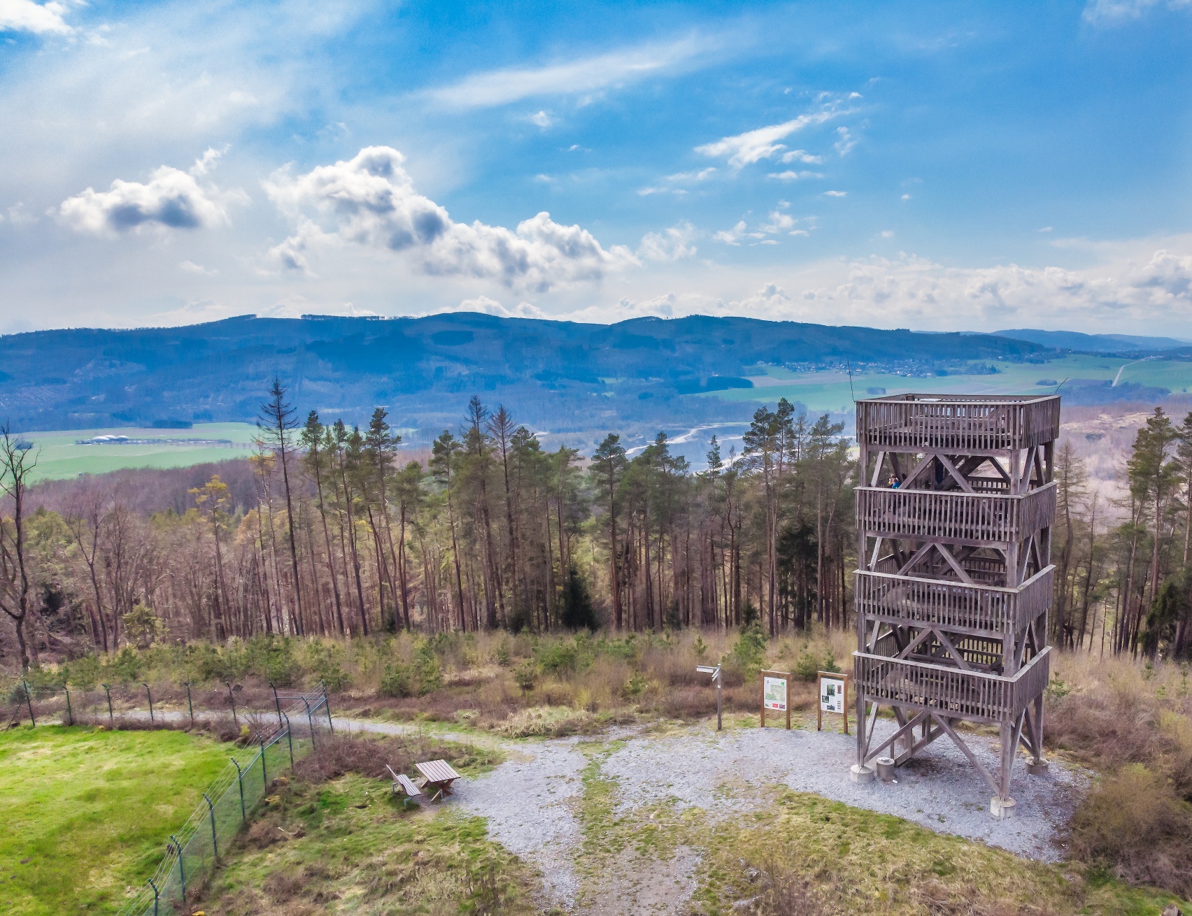 Aussichtsturm Ebberg in Balve - Eisborn - Sauerland.com