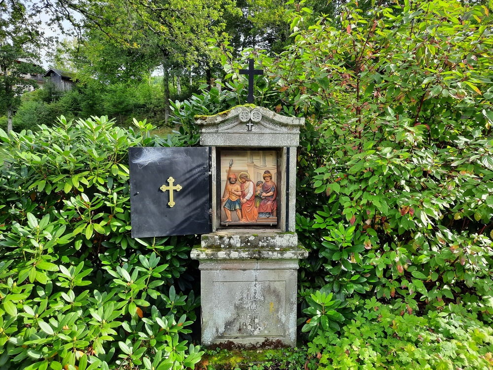 Kreuzweg Assinghausen - Sauerland.com
