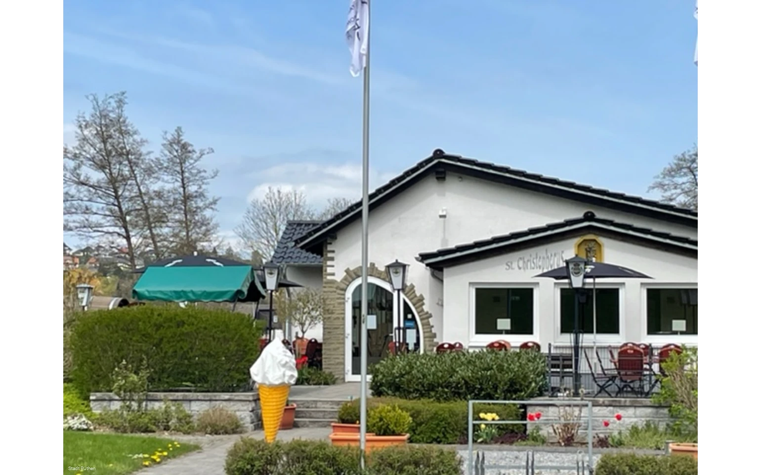 Eingangsbereich Café HenrichS Foto Stadt Rüthen (1).jpg