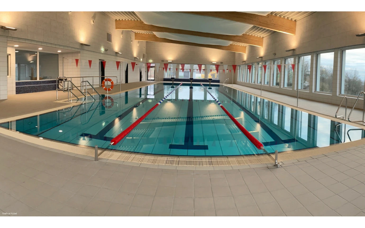 Hallenbad Foto 13