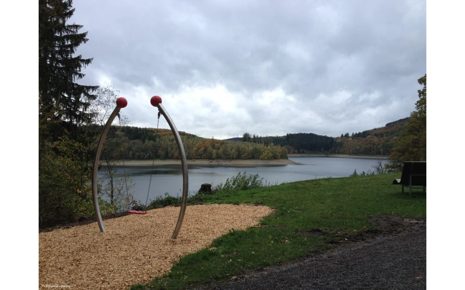 Bewegungsmeile an dem Biggesee 1