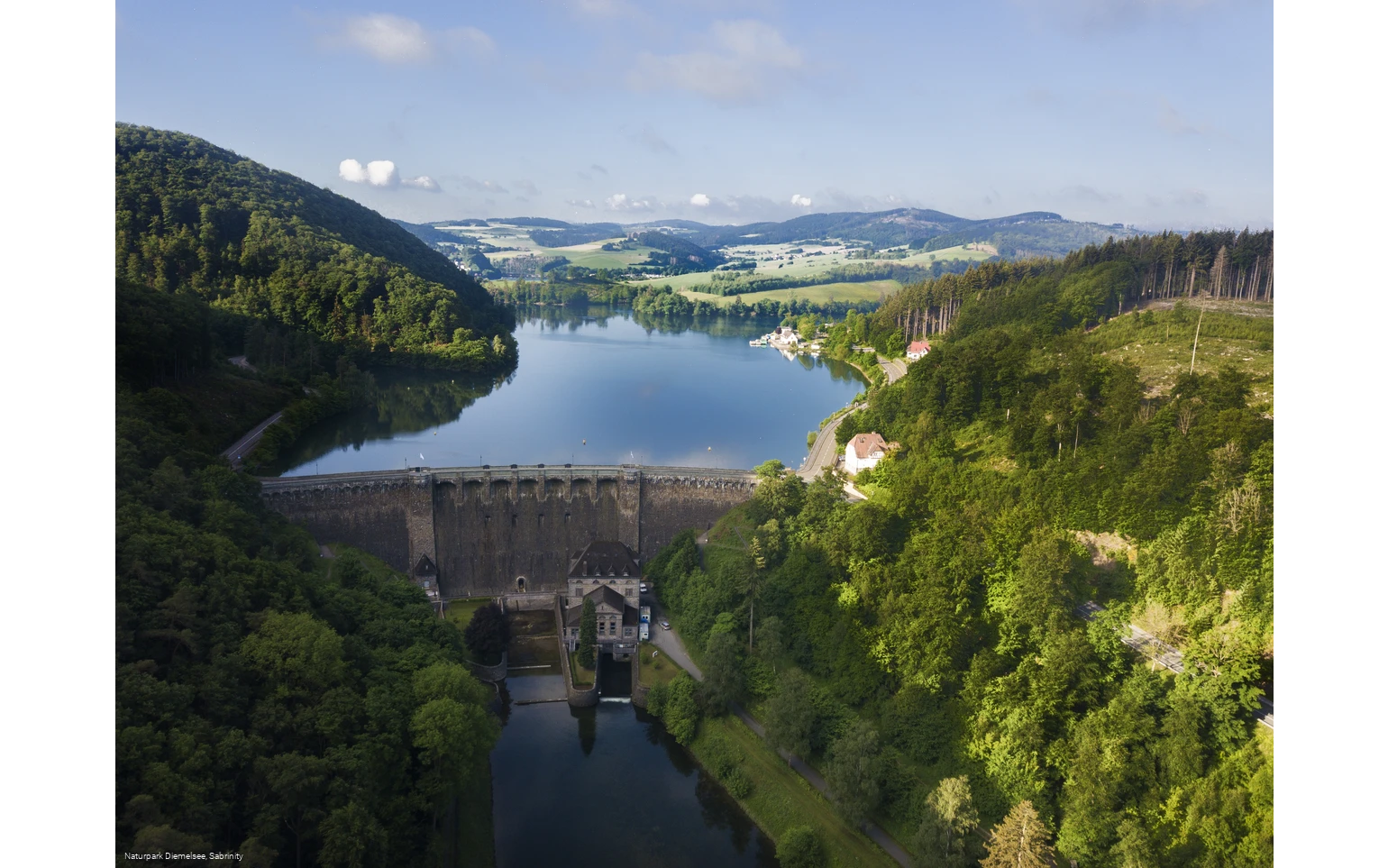Diemelsee Staumauer von oben