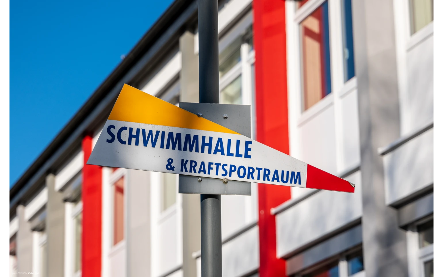 Schwimmhalle-3.jpg