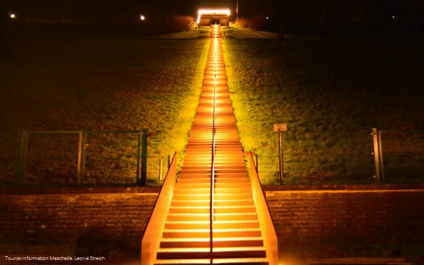 Himmelstreppe bei Nacht