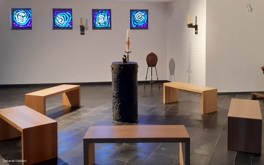 katholische-kirche-willingen-innen.jpg