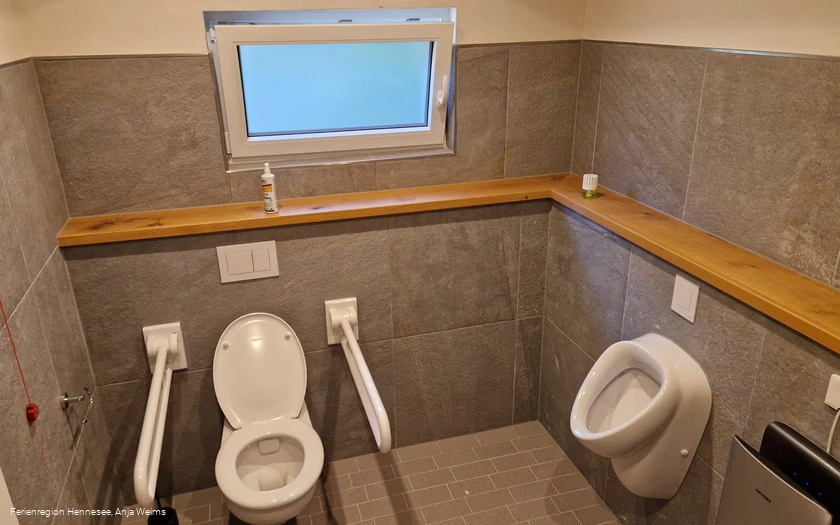 Jüppkenpark WC Anlage innenansicht 1