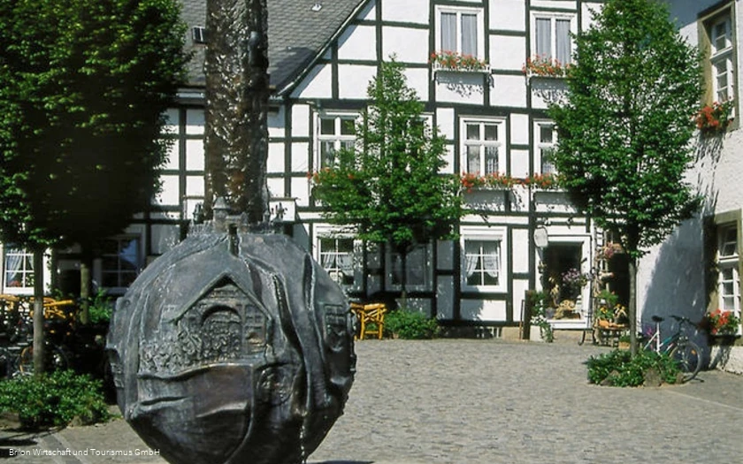Geschichtsbrunnen