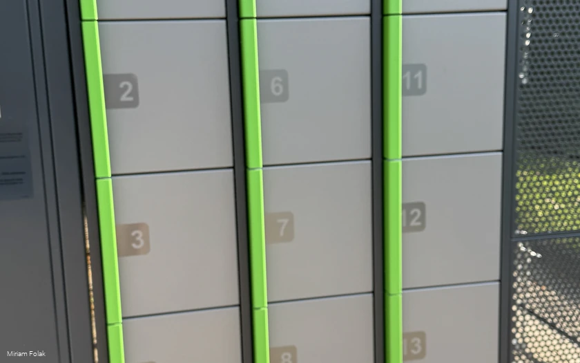 20250812 Fahrradabstellanlage Bahnhof MZ (c) Folak (5).JPG 20250812 Fahrradabstellanlage Bahnhof MZ (c) Folak (5).JPG