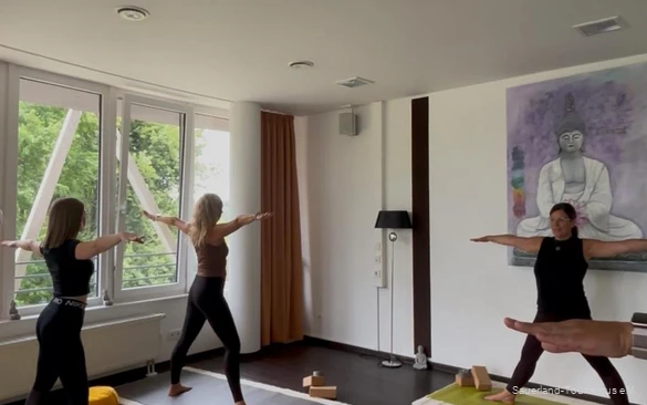 Yoga im Oversum
