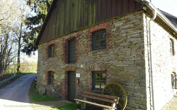 De oude bottenmolen Muehlhofe.
