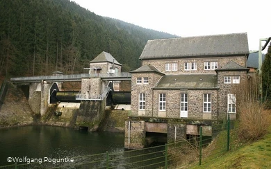 Das Kraftwerk am Ahauser Stausee