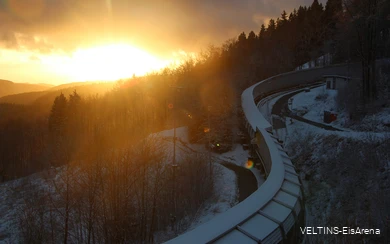 VELTINS-EisArena-Sunrise.jpg