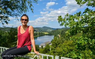 Reisblogger Jenna Davis bezoekt het Sorpesee in het Sauerland.