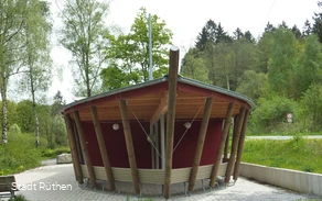 Waldschiff im Naherholungsgebiet Bibertal  Foto Stadt Rüthen.JPG