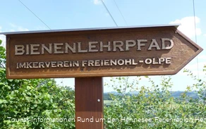 Bienenlehrpfad Freienohl Schild Bienenlehrpfad Freienohl Schild