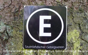 Das Wegekennzeichen des Esloher Grenzgängers