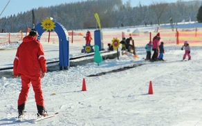 skischule-kinderland-dorfwiese.jpg