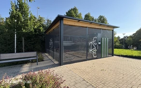 20250812 Fahrradabstellanlage Bahnhof MZ (c) Folak (3).JPG