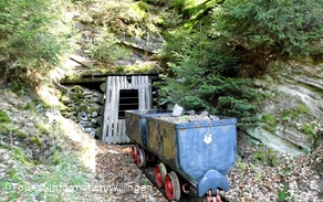 Stolleneingang an der Goldspur Eimelrod