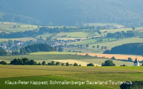 Weiter Blick auf Niederberndorf