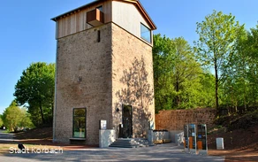 Die Korbacher Spalte - Fossilienfundstätte / Geofoyer Kalkturm Korbach