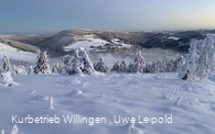 Winterlandschaft auf dem Ettelsberg mit Bergpanorama