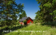 Rotes Haus am Rothaarsteig zwischen Lenneplätze und Langewiese