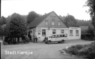 Kreuzung Wildenkuhlen Gaststätte mit Bus.jpg