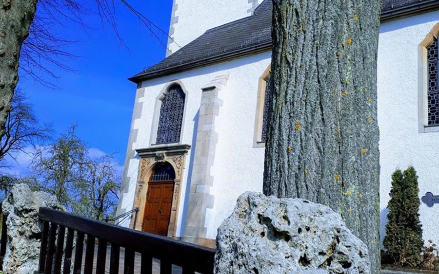 Kirche St. Sturmius Leitmar