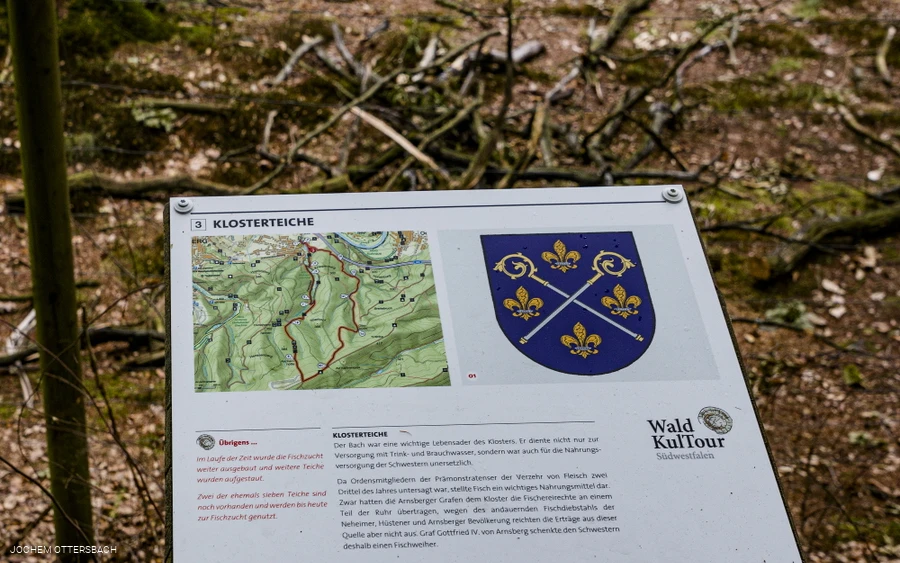 Hinweistafelklein.jpg