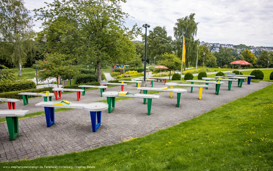 Die Pit-Pat-Anlage mit verschiedenen Bahnen im Kurpark.