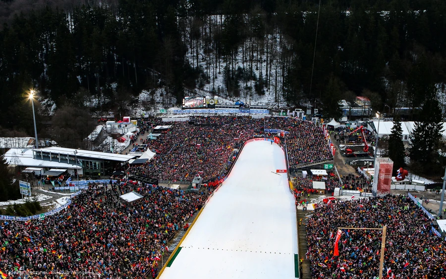 fis-skisprung-weltcup-willingen-stadion.jpg fis-skisprung-weltcup-willingen-stadion.jpg