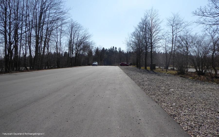 Ausreichend Parkplätze am Albrechtsplatz