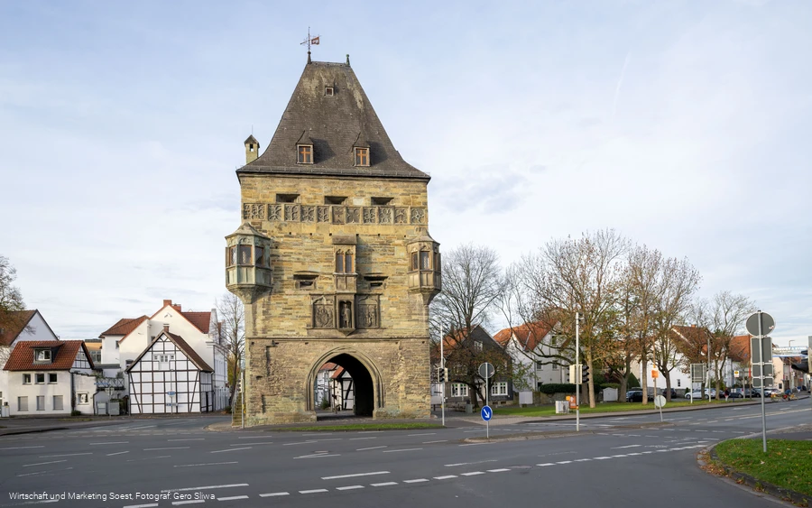 Osthofentor.jpg Osthofentor.jpg