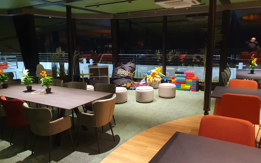 EMS Hennesee  Spielecke