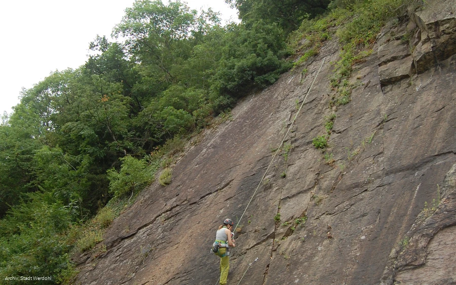 Werdohl_Kletterfelsen (6).JPG