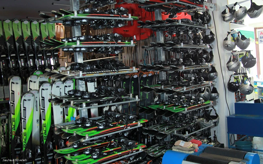 neuhaus-skiverleih-willingen-ski.JPG