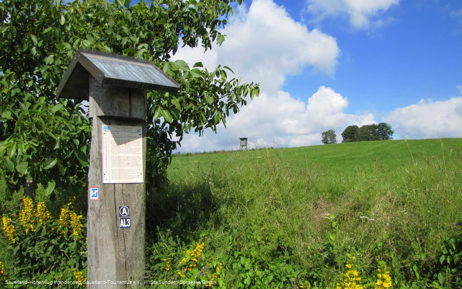 Tafeln des Fickeltünnes-Wanderweges