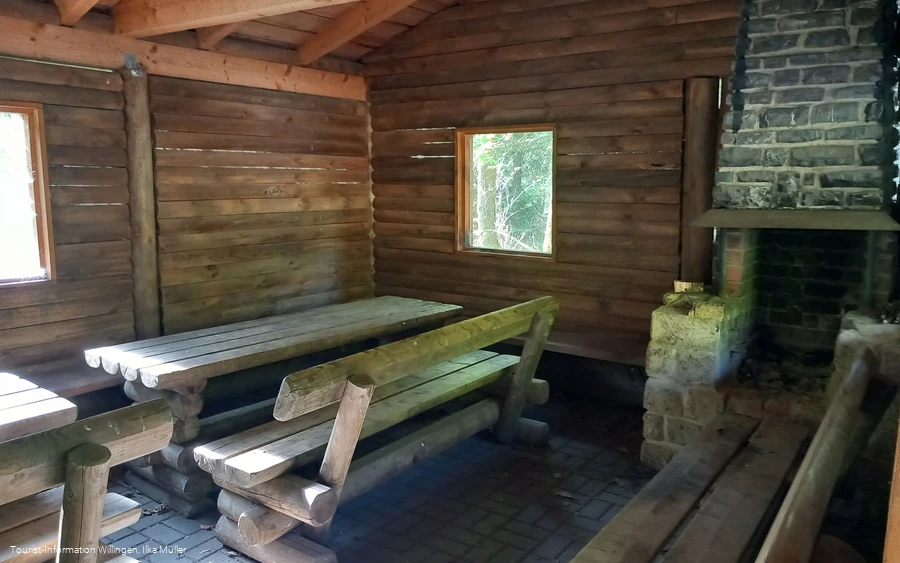 Grillstation-Schwalefeld-Innenansicht.jpg