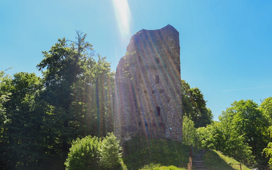 (c) Tourismusverband Biggesee-Listersee Burgruine Waldenburg (c) Tourismusverband Biggesee-Listersee Burgruine Waldenburg