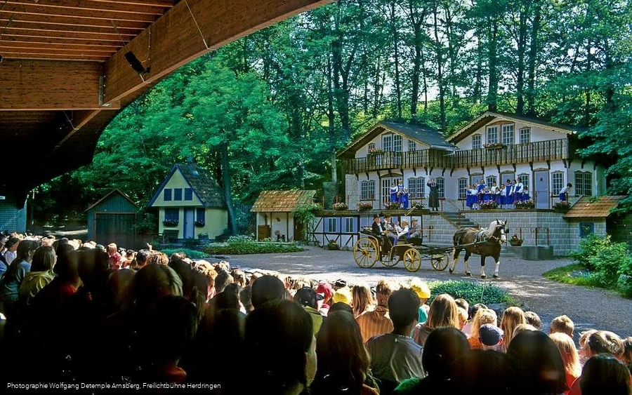 Aufführung Aufführung