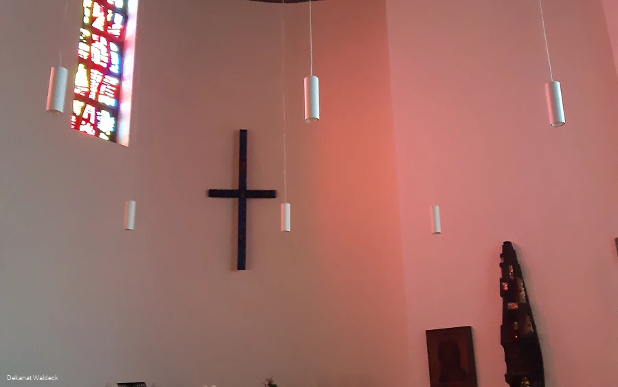 katholische-kirche-willingen-beleuchtung.jpg katholische-kirche-willingen-beleuchtung.jpg