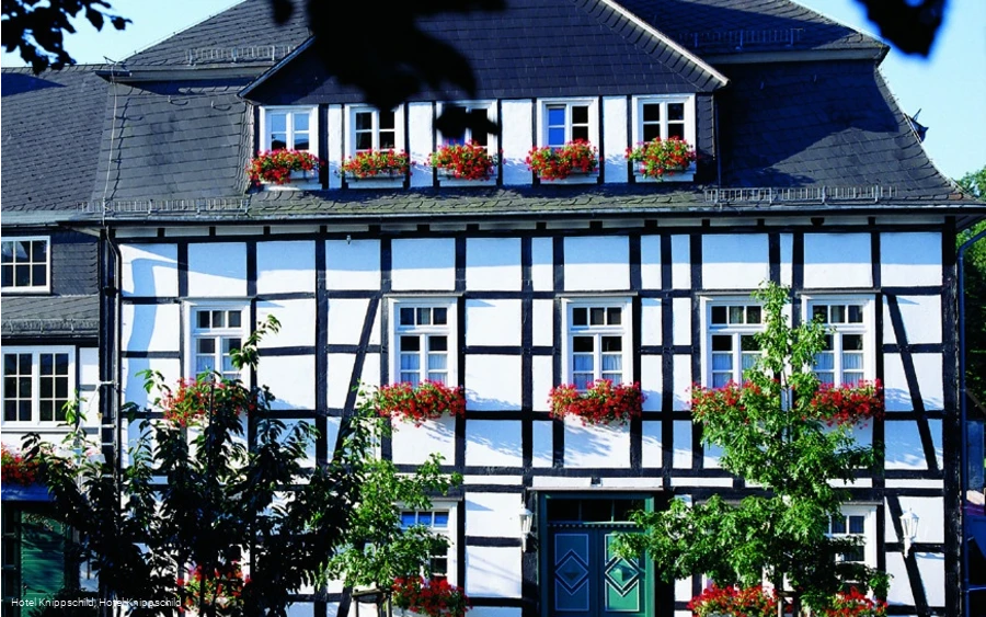 Frontansicht Romantikhotel Knippschild Frontansicht Romantikhotel Knippschild