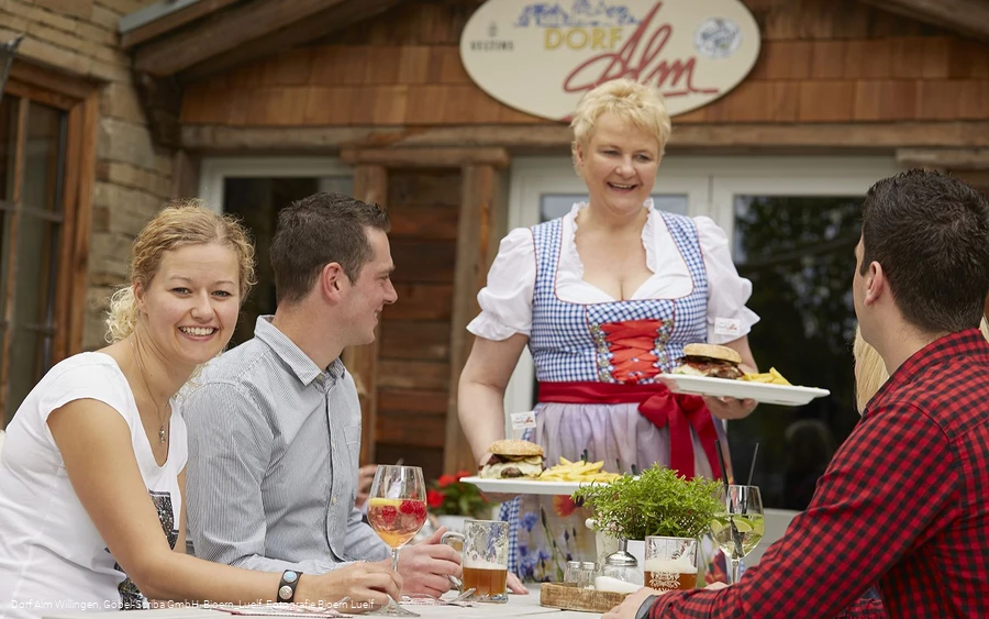 Terrasse_(c) B. Lülf, Dorf Alm, Göbel Hotels.jpg
