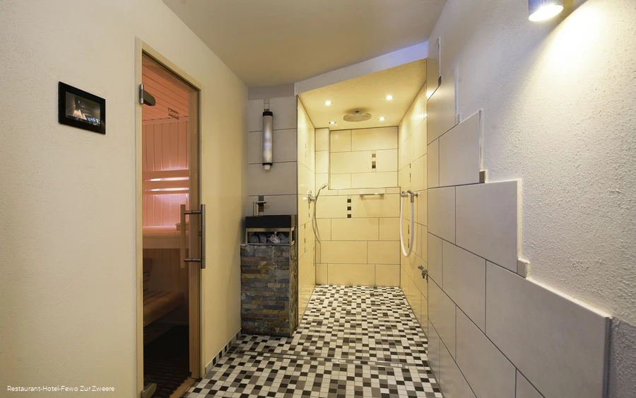 Sauna_3.jpg Sauna_3.jpg