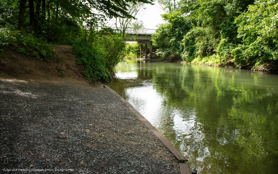 Kanueinstieg Rebbeke Zur Neuen Brücke (c) KWL Kultur und Werbung Lippstadt GmbH Pro-t-in GmbH (1).jpg Kanueinstieg Rebbeke Zur Neuen Brücke (c) KWL Kultur und Werbung Lippstadt GmbH Pro-t-in GmbH (1).jpg