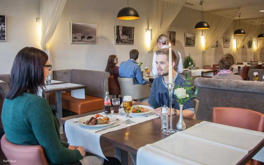 Het restaurant in de OVERSUM VELTINS LOUNGE.