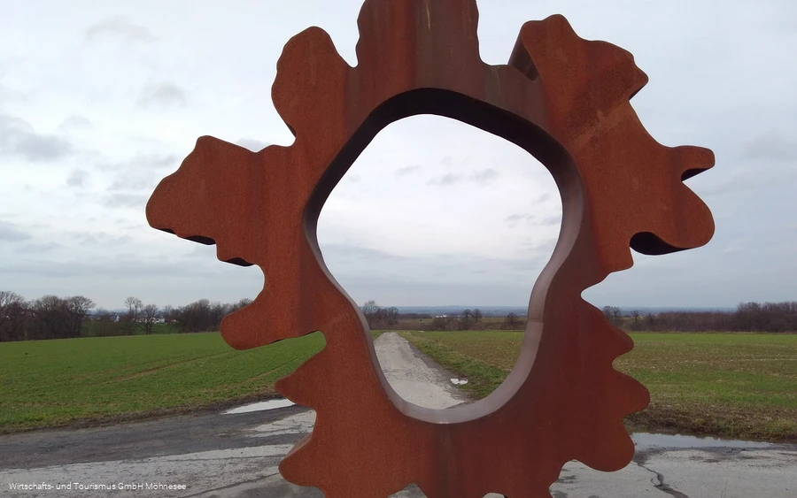 Wegmarke Kontur Fernsicht Soest.jpg