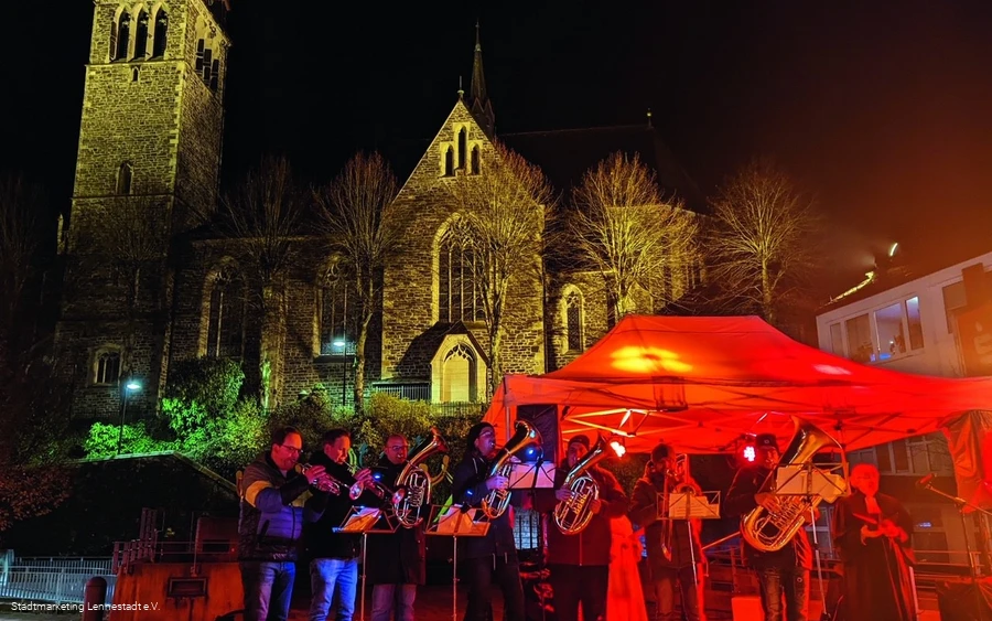 Weihnachtsmarkt.jpg Weihnachtsmarkt.jpg