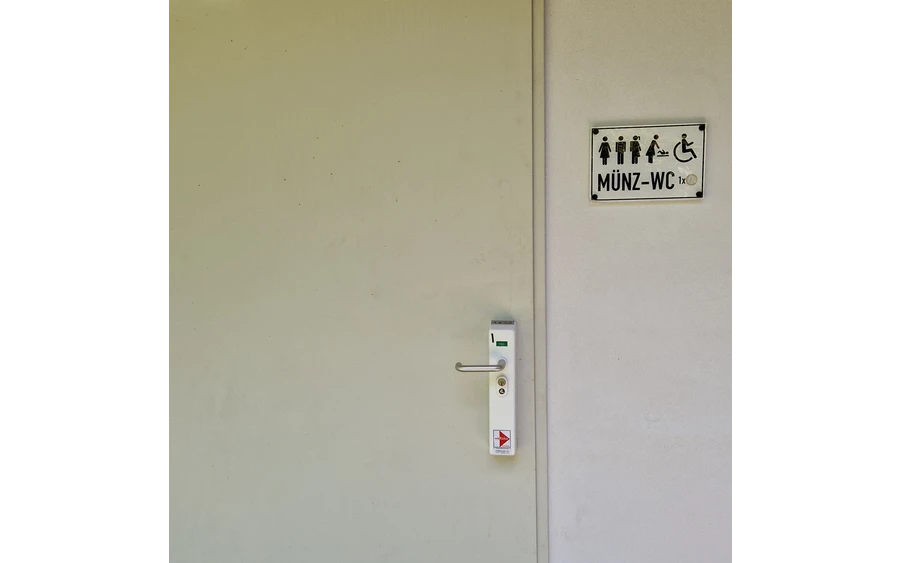 Jüppkenpark WC Tür 1 Euro 